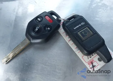 2013 Subaru Outback 2.5I Premium z USA, uszkodzony, nr VIN 4S4BRCGC4D3281879